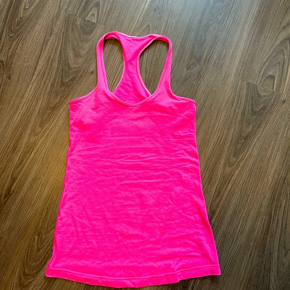 Lululemon tank